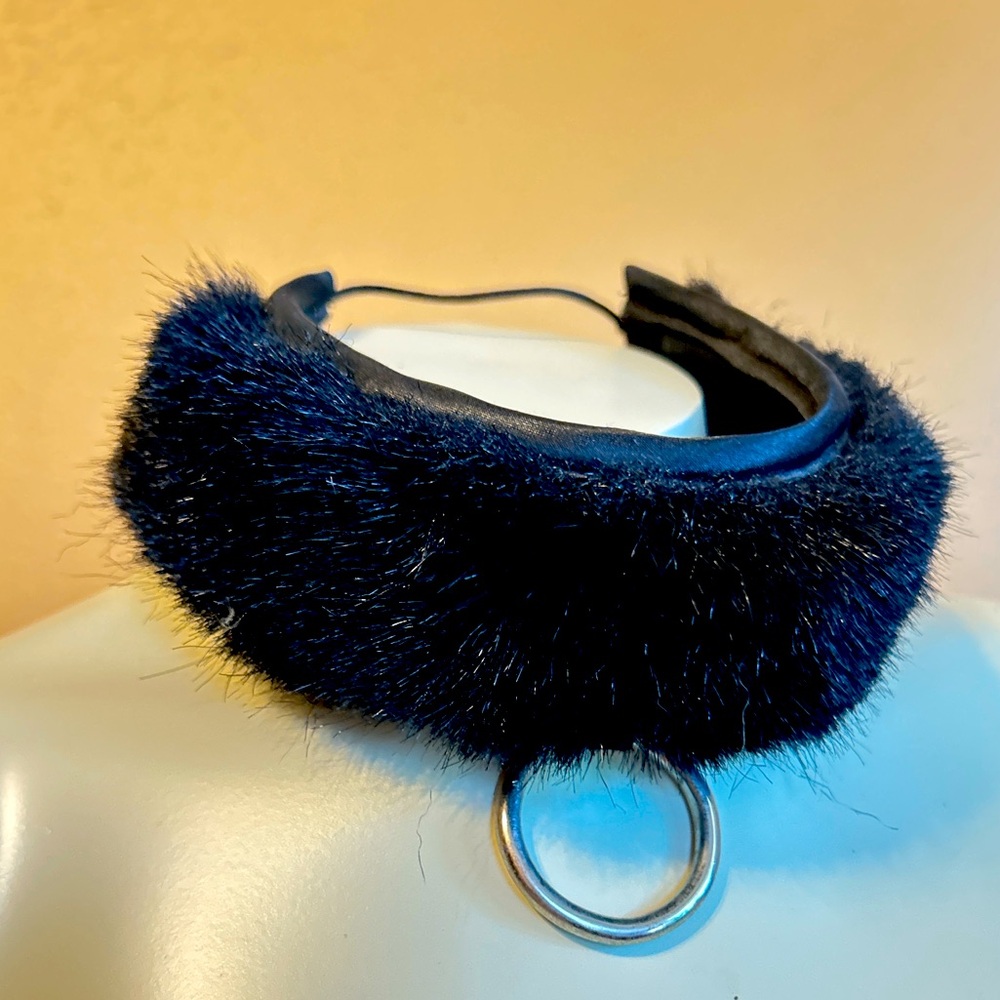 Vintage Catherine Coatney Elegant Black Fur Choker Collar